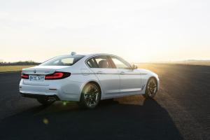 BMW 540i Luxury Line 2020 года  (WW)
